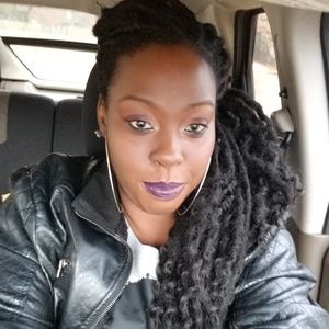 Meet your Posher, Nyia